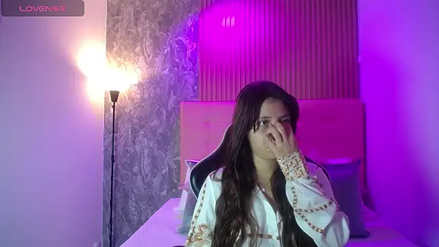 Snapshot of melody__bleir chatting on 10/26/25, 08:42 melody bleir online show from 10/26/25, 08:42