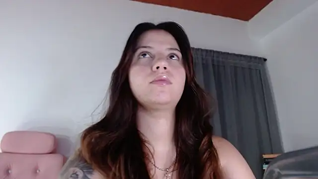 Snapshot of melody__bleir chatting on 01/12/26, 04:52 melody bleir online show from 01/12/26, 04:52