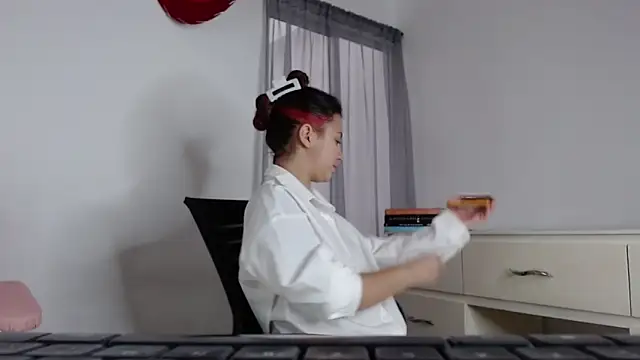 melody  bleir online show from 03/04/26, 08:38