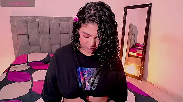 DIANEE 01 online show from 03/25/26, 09:57