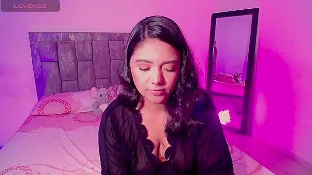 DIANEE 01 online show from 02/04/26, 11:00