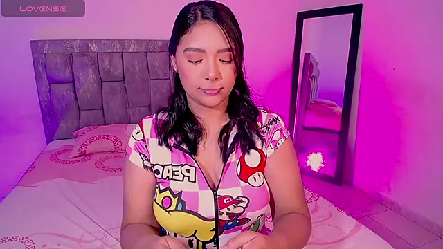 DIANEE 01 online show from 02/11/26, 08:41