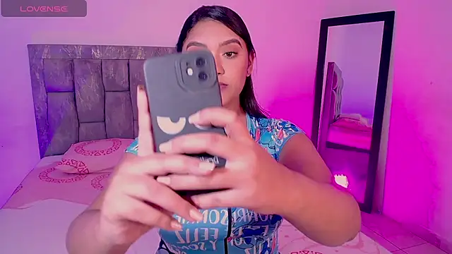 DIANEE 01 online show from 02/15/26, 12:11