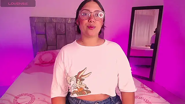 DIANEE 01 online show from 11/01/25, 09:19