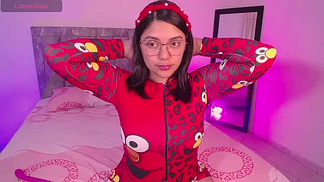 DIANEE 01 online show from 11/13/25, 12:36