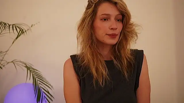 Stephany talks online show from 07/15/26, 03:13