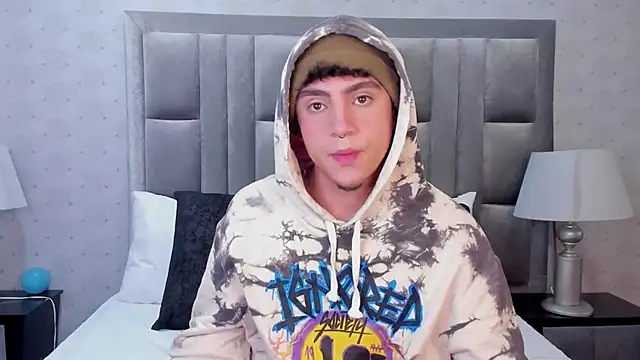 Snapshot of BrannTaylor chatting on 10/02/25, 12:41 BrannTaylor online show from 10/02/25, 12:41