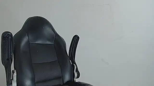 Snapshot of brant_garciabbc chatting on 02/23/26, 04:51 brant garciabbc online show from 02/23/26, 04:51