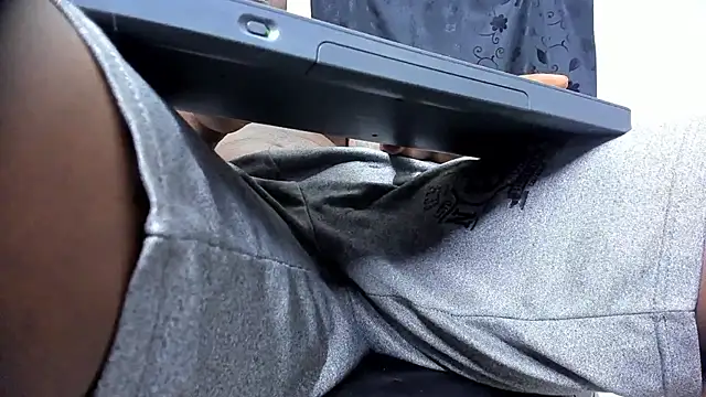 Snapshot of brant_garciabbc chatting on 02/27/25, 12:45 brant garciabbc online show from 02/27/25, 12:45