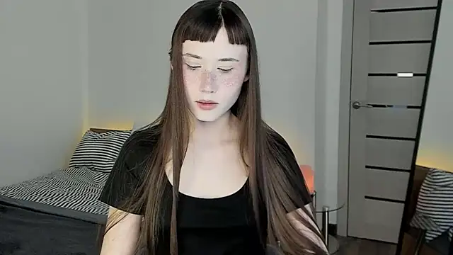 Stella Sunny online show from 05/05/26, 03:48