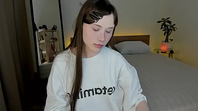 Stella Sunny online show from 06/27/26, 09:54