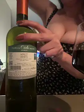 Snapshot of tigerrtiger chatting on 03/06/25, 08:16 tigerrtiger online show from 03/06/25, 08:16