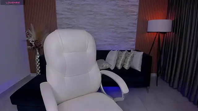 Snapshot of anniie_smith chatting on 01/06/26, 03:10 anniie smith online show from 01/06/26, 03:10