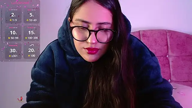 Snapshot of Paris-love chatting on 12/14/24, 05:51 Paris-love online show from 12/14/24, 05:51