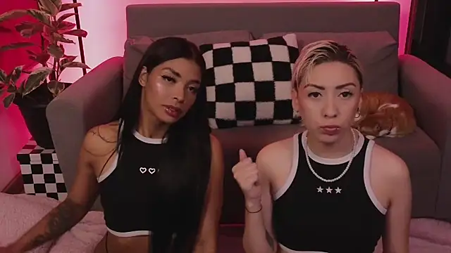 Snapshot of jane_hart_ chatting on 11/14/25, 12:58 jane hart online show from 11/14/25, 12:58