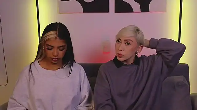 Snapshot of jane_hart_ chatting on 03/05/25, 12:05 jane hart online show from 03/05/25, 12:05