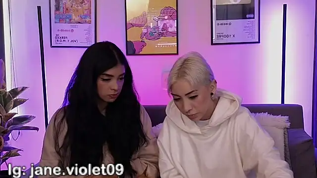 Snapshot of jane_hart_ chatting on 12/03/25, 01:10 jane hart online show from 12/03/25, 01:10