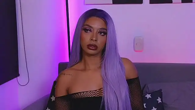 Snapshot of jane_hart_ chatting on 03/08/25, 12:22 jane hart online show from 03/08/25, 12:22