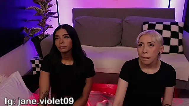 Snapshot of jane_hart_ chatting on 12/02/25, 12:11 jane hart online show from 12/02/25, 12:11