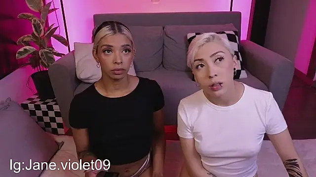 Snapshot of jane_hart_ chatting on 09/16/25, 02:01 jane hart online show from 09/16/25, 02:01