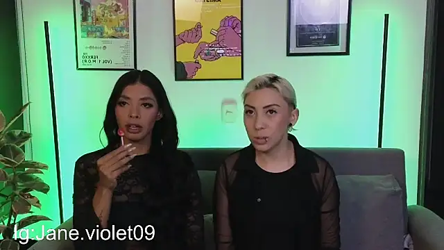 Snapshot of jane_hart_ chatting on 10/22/25, 02:11 jane hart online show from 10/22/25, 02:11