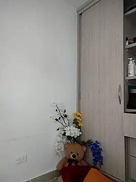 Snapshot of natalie_cowens chatting on 10/23/25, 03:00 natalie cowens online show from 10/23/25, 03:00