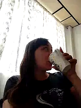 natalie cowens online show from 10/07/25, 09:05