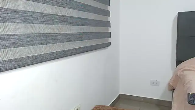 EmiliMontero online show from 12/20/25, 01:30