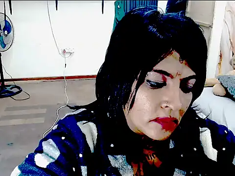Snapshot of Indiancatz2 chatting on 07/14/26, 02:05 Indiancatz2 online show from 07/14/26, 02:05