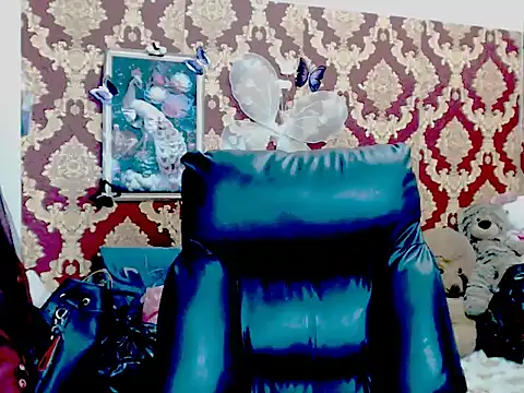 Indiancatz2 online show from 12/18/25, 05:50