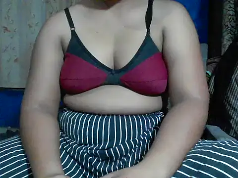 Snapshot of CAFE134_768 chatting on 09/25/25, 07:03 CAFE134 768 online show from 09/25/25, 07:03