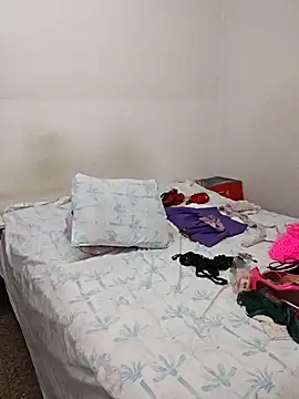 solangeyaelok1 online show from 01/22/25, 04:55