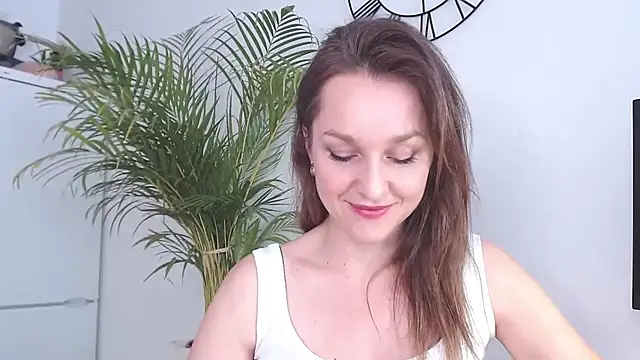 Snapshot of AliciaDesire chatting on 02/03/25, 11:09 AliciaDesire online show from 02/03/25, 11:09