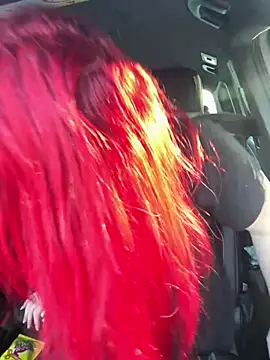 Snapshot of redxxxvixen chatting on 02/28/26, 04:28 redxxxvixen online show from 02/28/26, 04:28