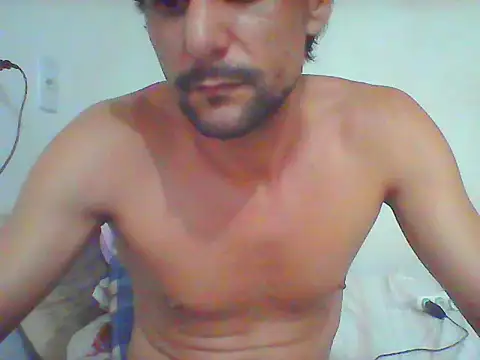 Snapshot of couplemilk chatting on 02/01/25, 05:18 couplemilk online show from 02/01/25, 05:18