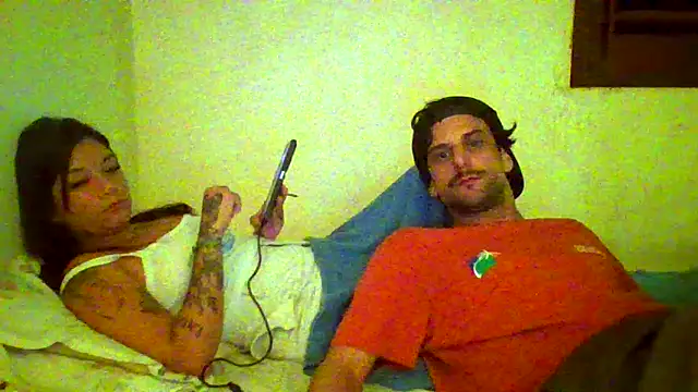 couplemilk online show from 04/21/26, 02:03
