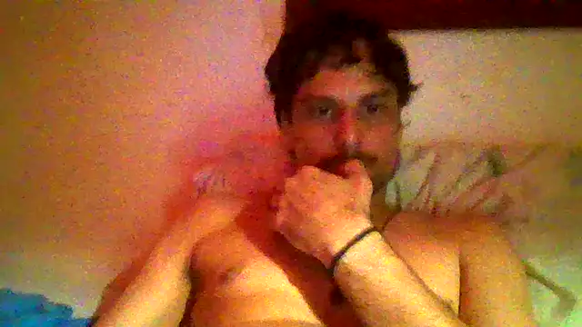 Snapshot of couplemilk chatting on 04/08/26, 04:47 couplemilk online show from 04/08/26, 04:47