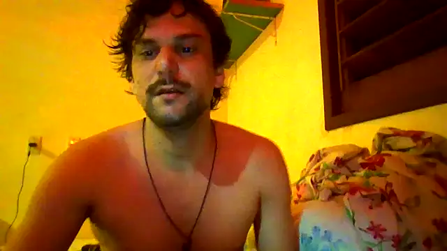 Snapshot of couplemilk chatting on 03/27/26, 10:00 couplemilk online show from 03/27/26, 10:00