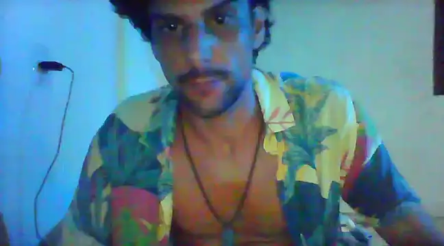 Snapshot of couplemilk chatting on 01/25/25, 06:23 couplemilk online show from 01/25/25, 06:23