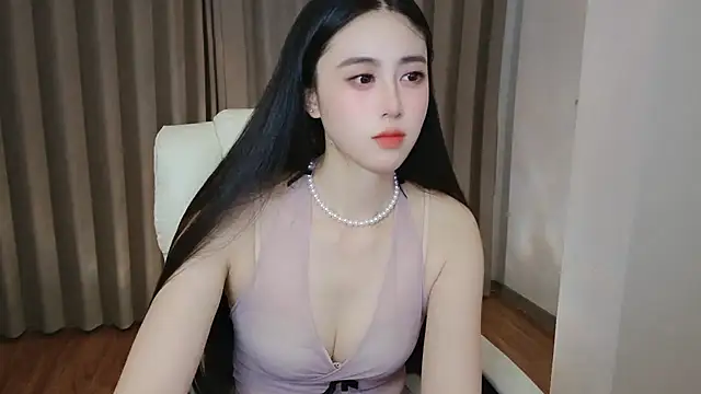Snapshot of LI-200310 chatting on 07/15/26, 02:13 LI-200310 online show from 07/15/26, 02:13