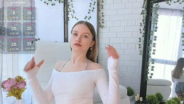 IsabellaTorrance online show from 03/23/25, 03:10