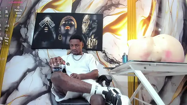 Thomas shelbys online show from 12/21/25, 03:52