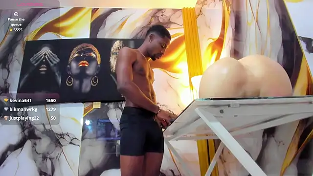 Thomas shelbys online show from 10/24/25, 05:28