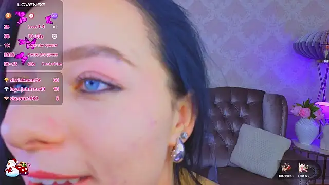 KitnissKiss online show from 12/13/25, 08:04