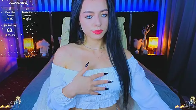 KitnissKiss online show from 11/22/25, 07:07