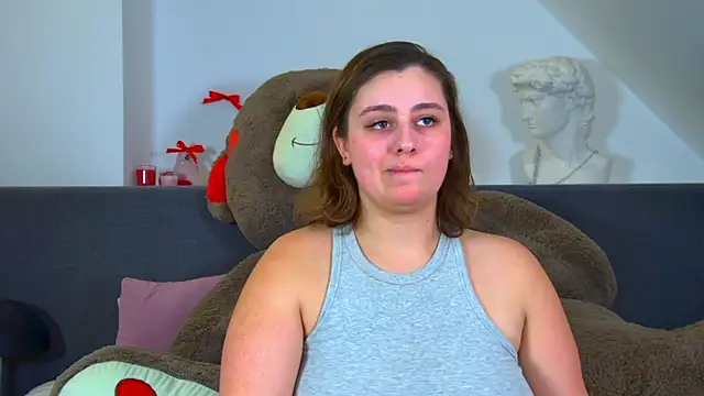 Snapshot of MaryMurray chatting on 10/12/25, 07:04 MaryMurray online show from 10/12/25, 07:04