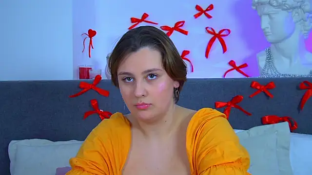 Snapshot of MaryMurray chatting on 03/18/25, 05:23 MaryMurray online show from 03/18/25, 05:23