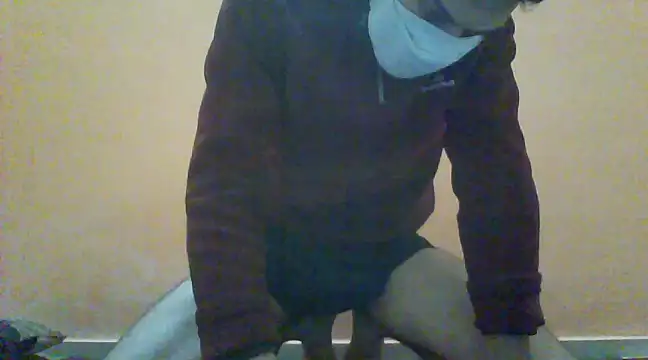 Snapshot of teddy_nut chatting on 12/21/24, 06:11 teddy nut online show from 12/21/24, 06:11