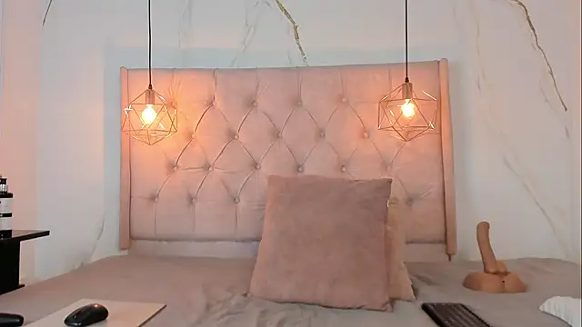 zamira 44 online show from 04/07/26, 02:19