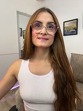 MiaaLoren online show from 06/09/26, 07:59